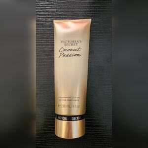 Victoria's Secret Coconut Passion Fragrance Lotion 236 ml / 8 fl oz